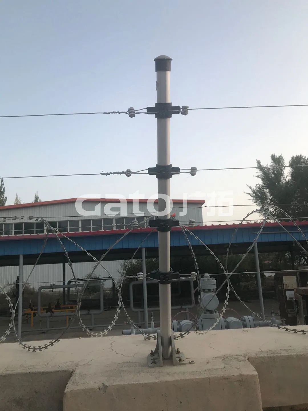 在長(zhǎng)達(dá)10100米戈壁沙漠裝電子圍欄，塔里木油田真的選對(duì)了！(圖11)