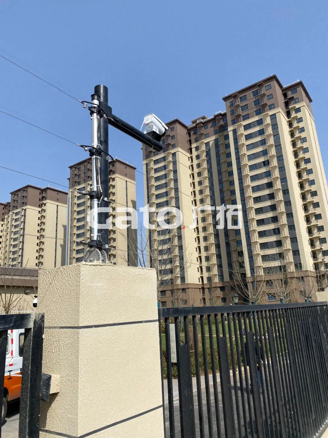 張力和脈沖電子圍欄共用你見過嗎？北京平谷愉景公館有話說！(圖3)