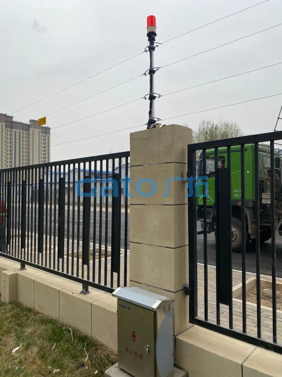 張力和脈沖電子圍欄共用你見過嗎？北京平谷愉景公館有話說！(圖4)