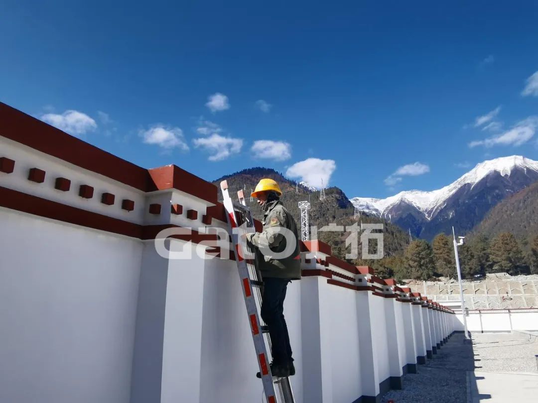 在海拔3700米高原裝電子圍欄是什么體驗(yàn)？ 打卡西藏第一條電氣化鐵路(圖5)