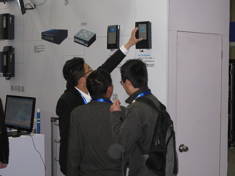 廣拓?cái)y電子圍欄和視頻監(jiān)控閃耀武漢展會(huì)(圖2)